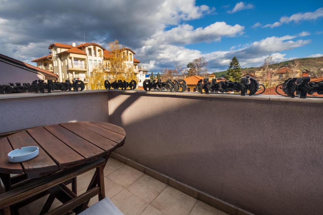Хотел Том И Нези Класик Velingrad Dış mekan fotoğraf