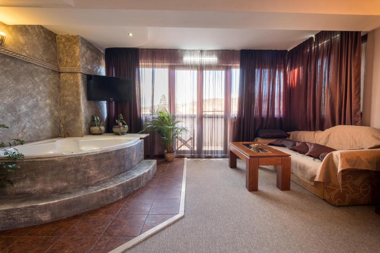 Хотел Том И Нези Класик Velingrad Dış mekan fotoğraf